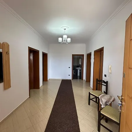 Vila Bordeaux Rrashbull