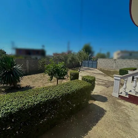 Bordeaux Vila Rrashbull