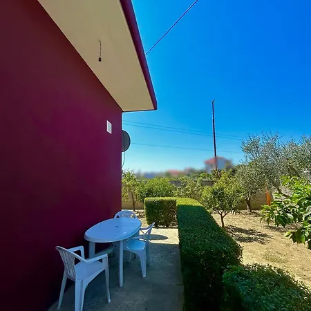 Bordeaux Villa *