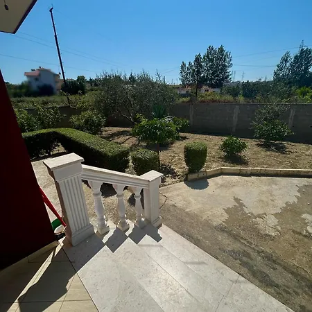 Bordeaux Villa Rrashbull